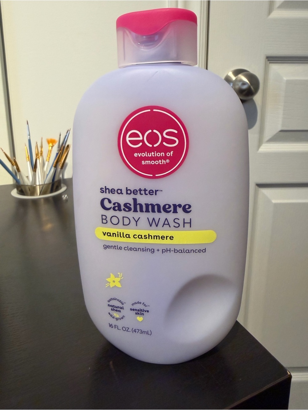 EOS Cashmere Vanilla Body Wash